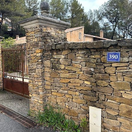 Maison Au Pied De La Sainte Victoire Puyloubier Bagian luar foto