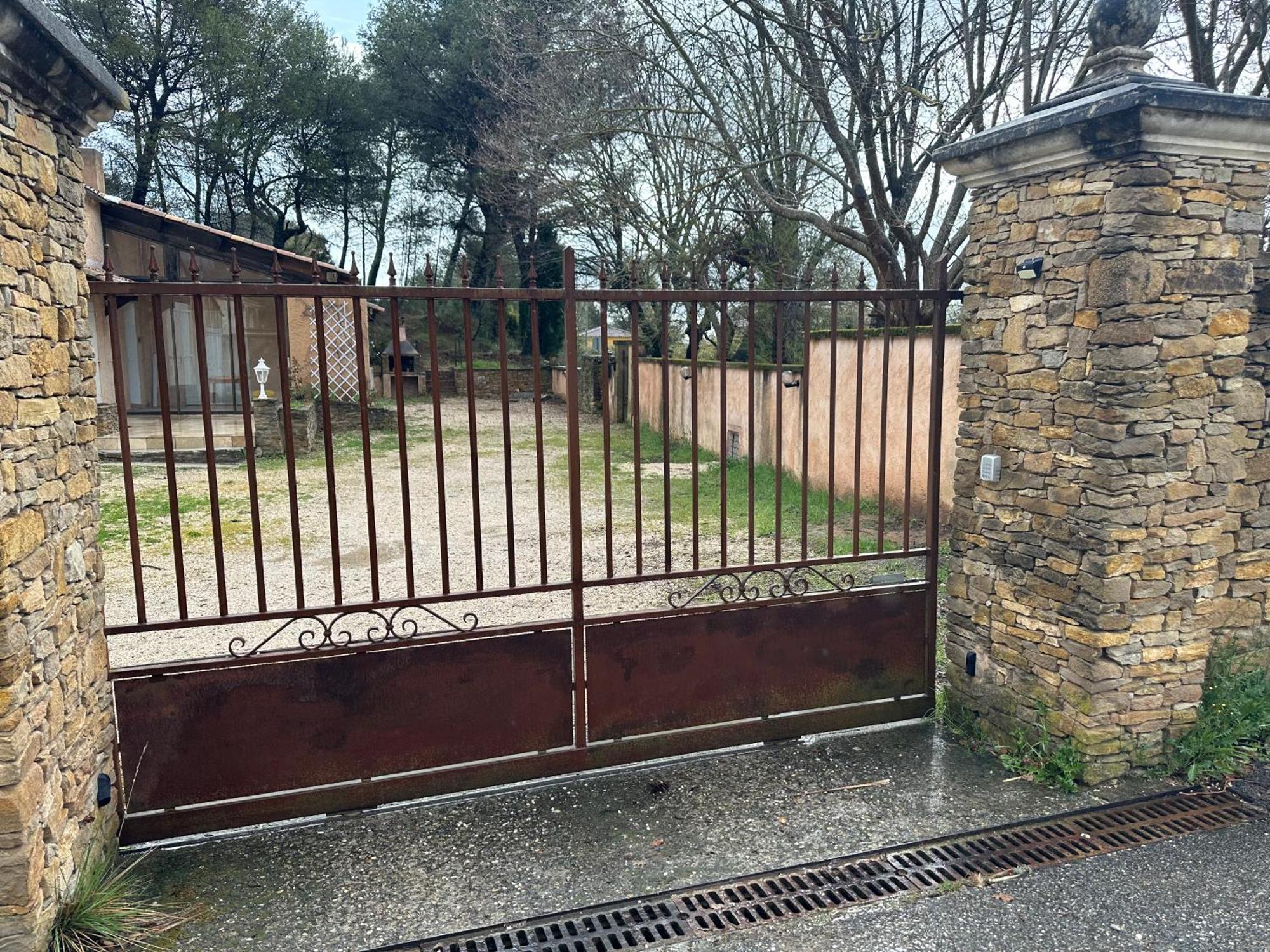 Maison Au Pied De La Sainte Victoire Puyloubier Bagian luar foto